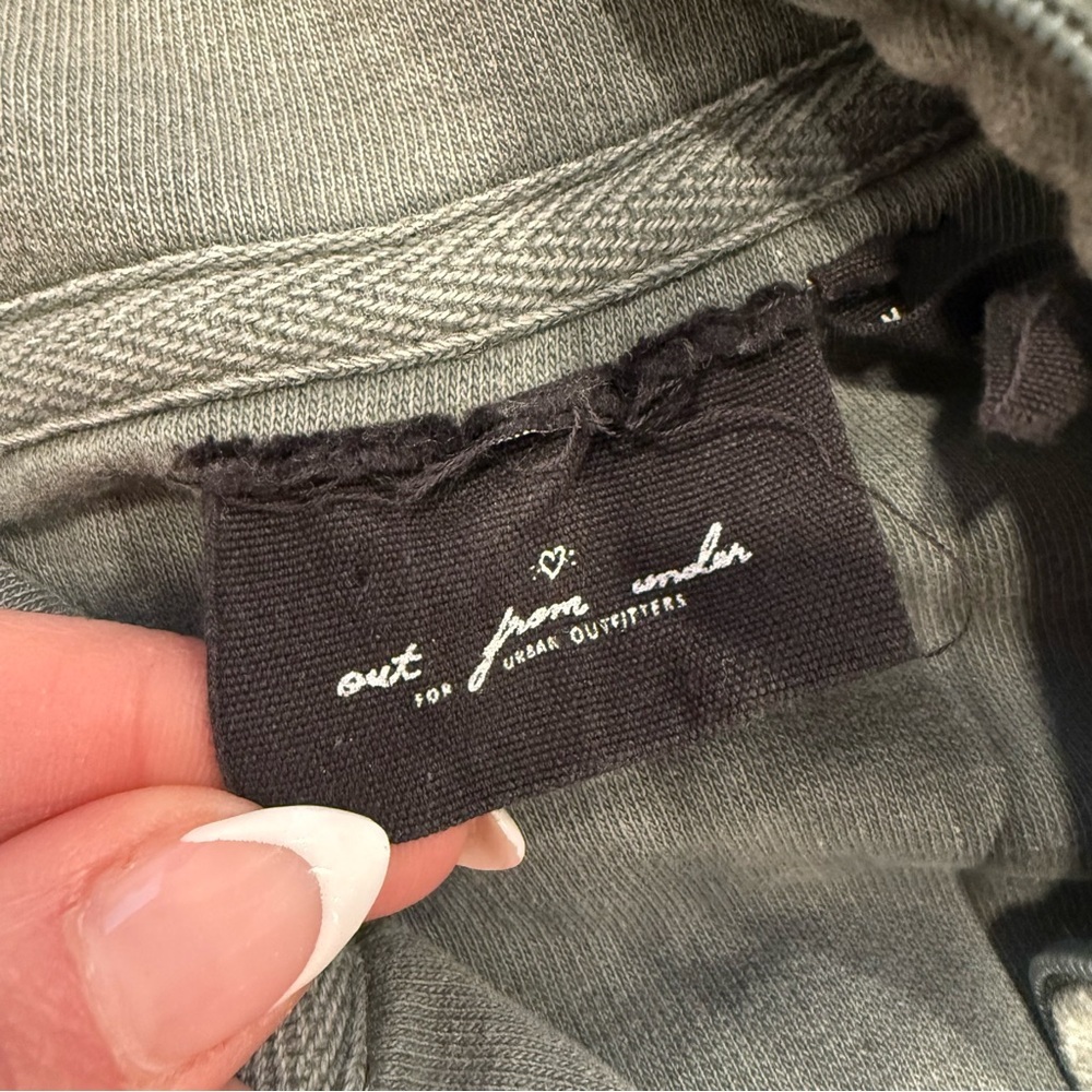 Out From Under Urban Outfitters Cropped Half Zip Pullover Sweatshirt | Medium - Picture 3 of 9